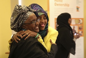 Dr. Hawa Abdi visits a woman she took care of. (http://www.startribune.com/mother-teresa-of-somalia-inspires-minnesota-community/204886091/)